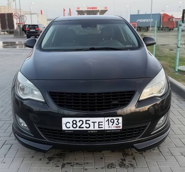 Opel Astra, 2012 года, 115 лс, 258702 км, АКПП - Изображение 2