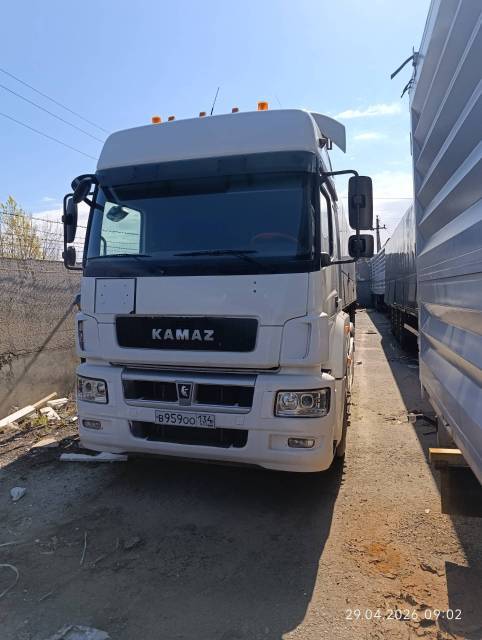 Грузовой седельный тягач Камаз 5490-Т5, 2014 года - Изображение 2