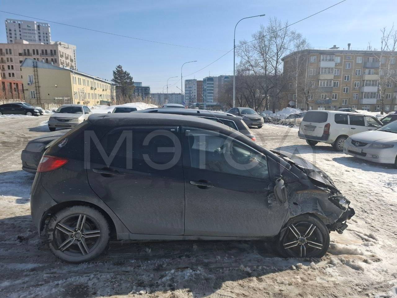 Mazda 2, 2008 года, 103 лс, 211790 км - Изображение 1