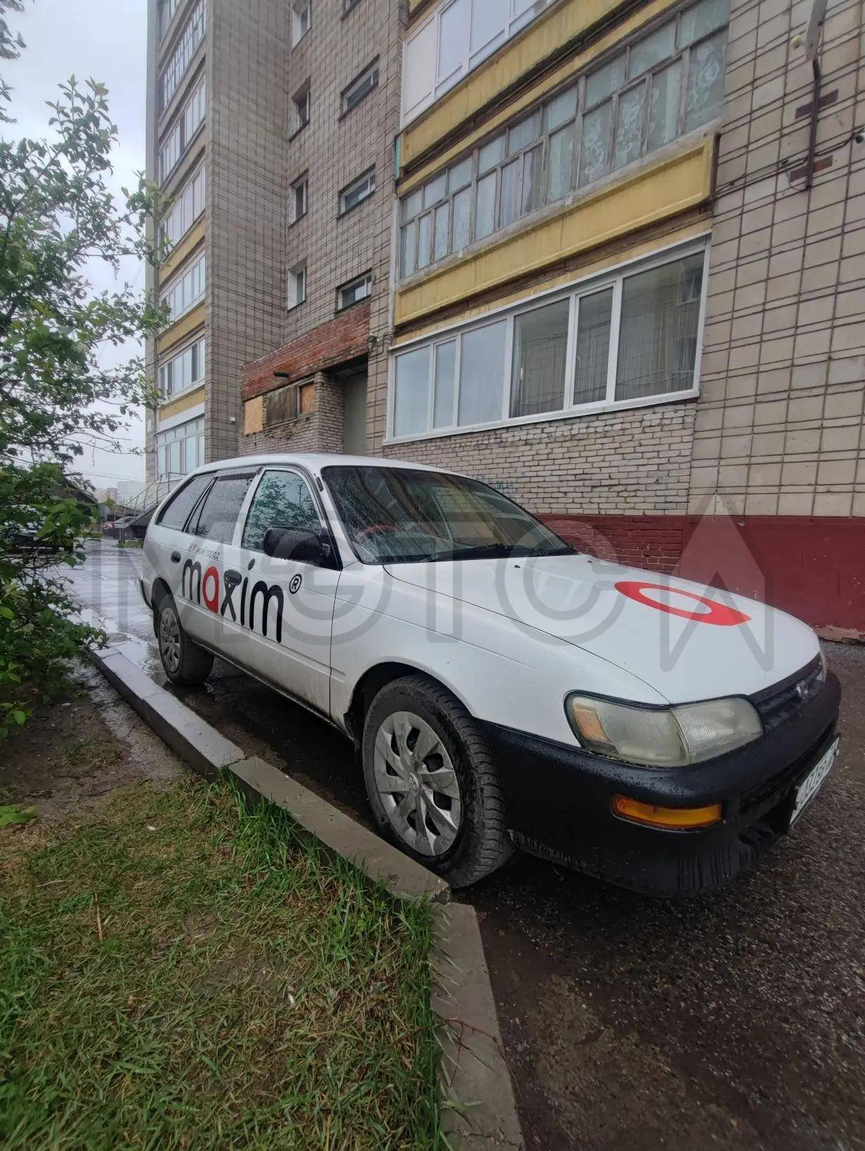 Toyota Corolla, 2000 года, 85 лс, 450000 км, АКПП - Изображение 1