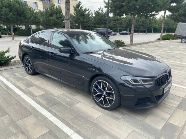BMW 530d xDrive 2021 года, 248 лс - Изображение 2