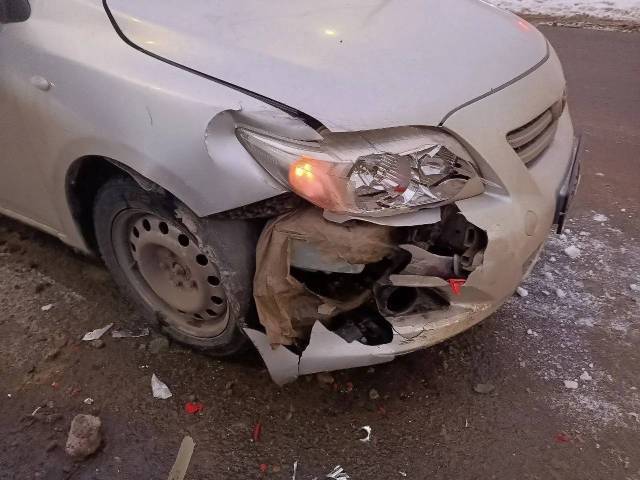 Toyota Corolla, 2007 года, 124 лс, 450 000 км, АКПП - Изображение 2