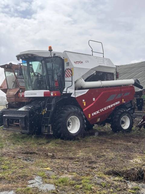 ROSTSELMASH S300 NOVA-340 ЗЕРНОУБОРОЧНЫЙ КОМБАЙН, 2022 года - Изображение 2