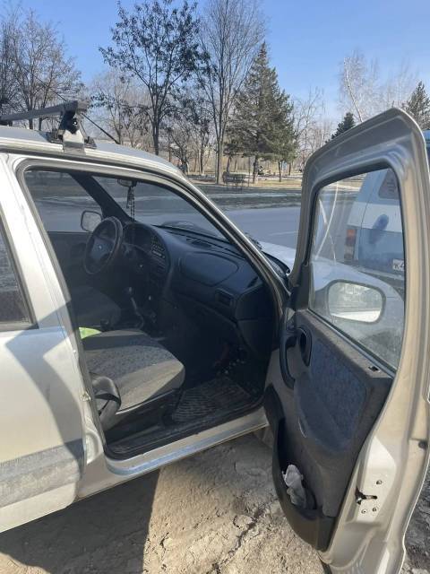 Chevrolet Niva, 2005 года, 80 лс, 263700 км, полный привод - Изображение 5