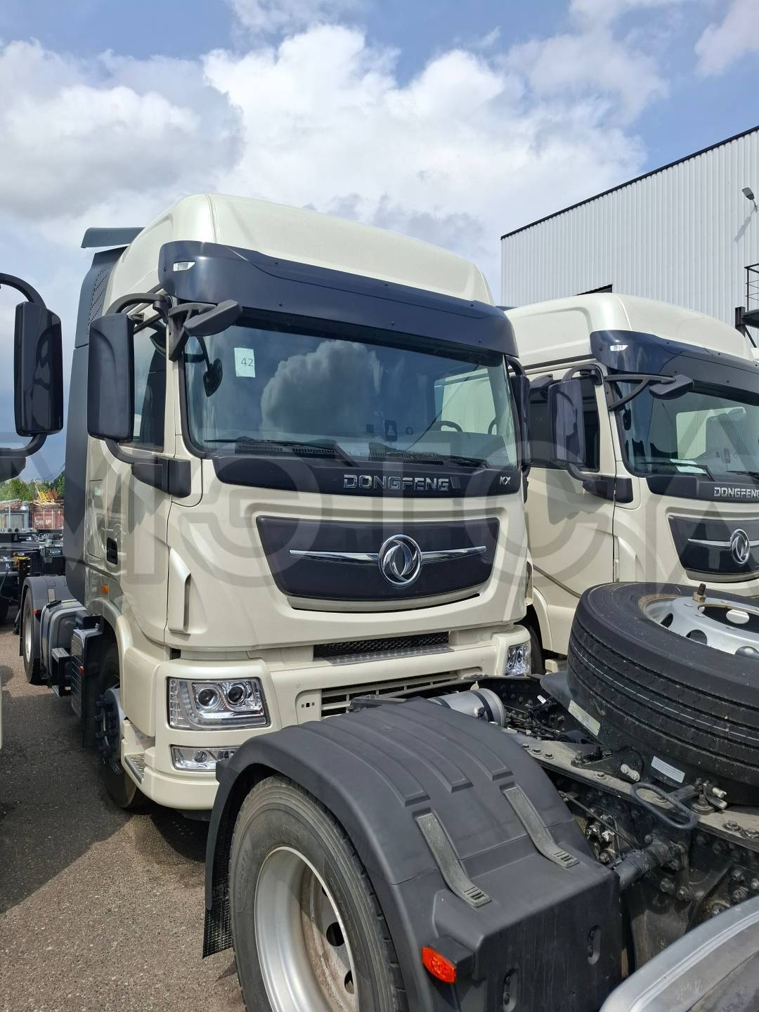 Седельный тягач Dongfeng KX 4x2, 2023 года - Изображение 1