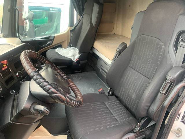 Грузовой тягач седельный Mercedes Actros 2042LS, 2019 года - Изображение 6