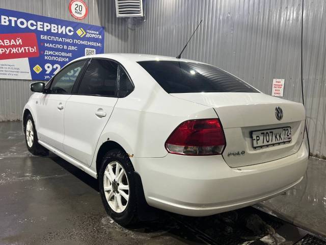 Volkswagen Polo, 2012 года, 105 лс, 200000 км - Изображение 4