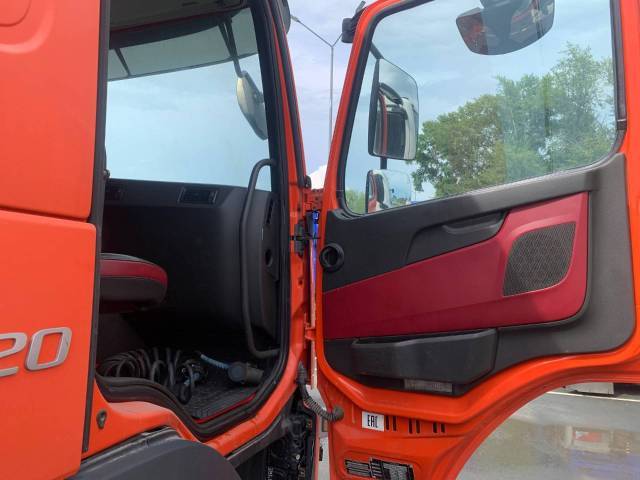 Грузовой тягач седельный Volvo FM TRUCK 6X4, 2016 года - Изображение 4