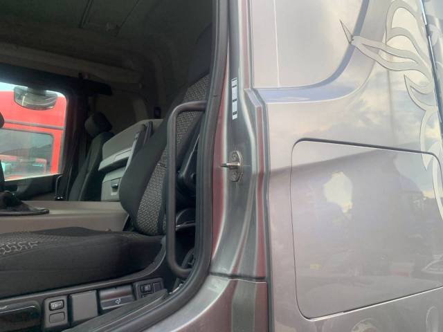 Грузовой тягач седельный SCANIA P440 A6X4HZ, 2018 года - Изображение 7