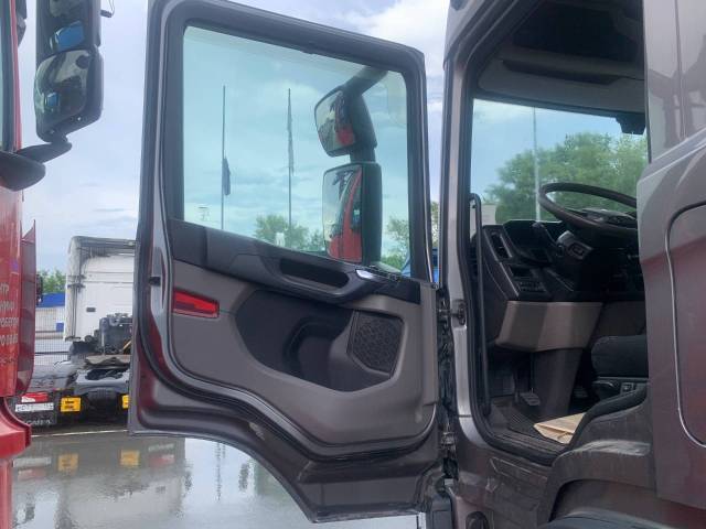 Грузовой тягач седельный SCANIA P440 A6X4HZ, 2018 года - Изображение 13