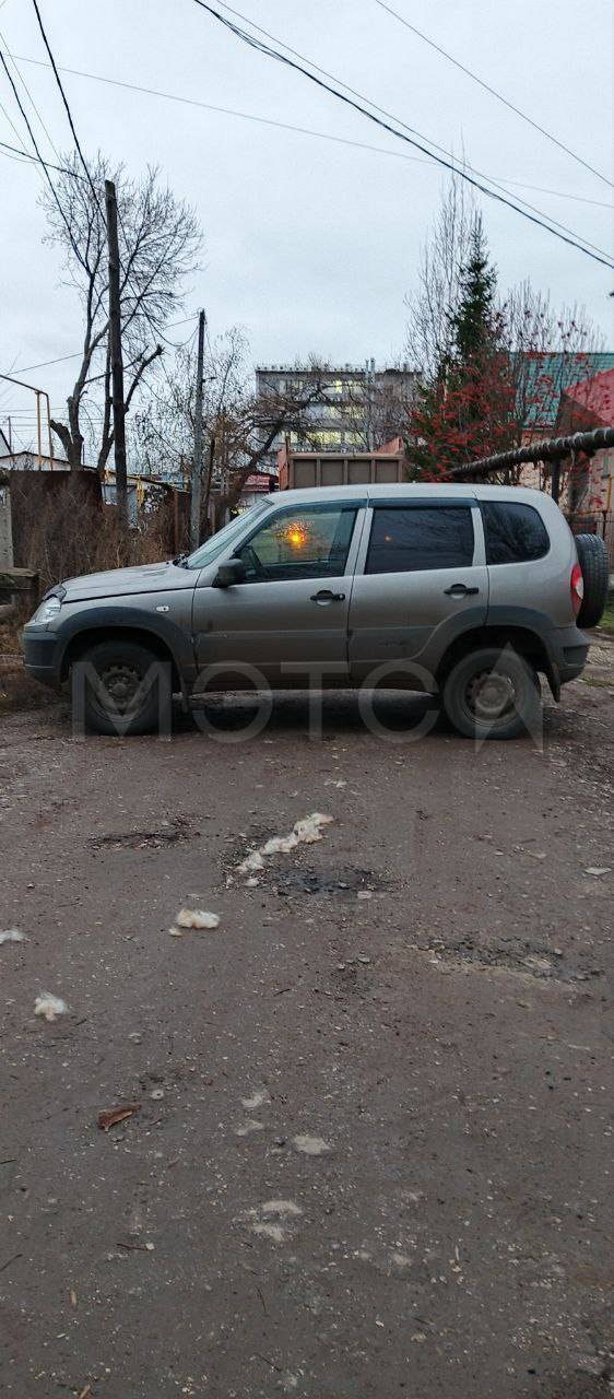 Chevrolet Niva, 2016 года, 79,6 лс, 81440 км, полный привод - Изображение 1