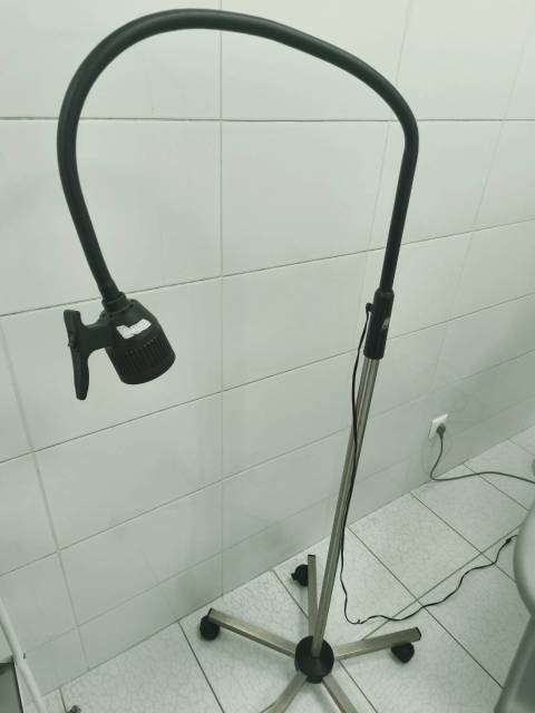 Кресло ARCO, Светильники MASTERLIGHT, Аппарат Radio SURG 2200 RS-1390, оборудование от Karl Storz - Изображение 2
