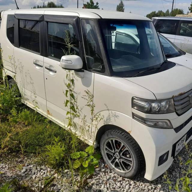 Honda N-BOX, 2013 года, 58 лс, 200000 км, полный привод, АКПП - Изображение 1