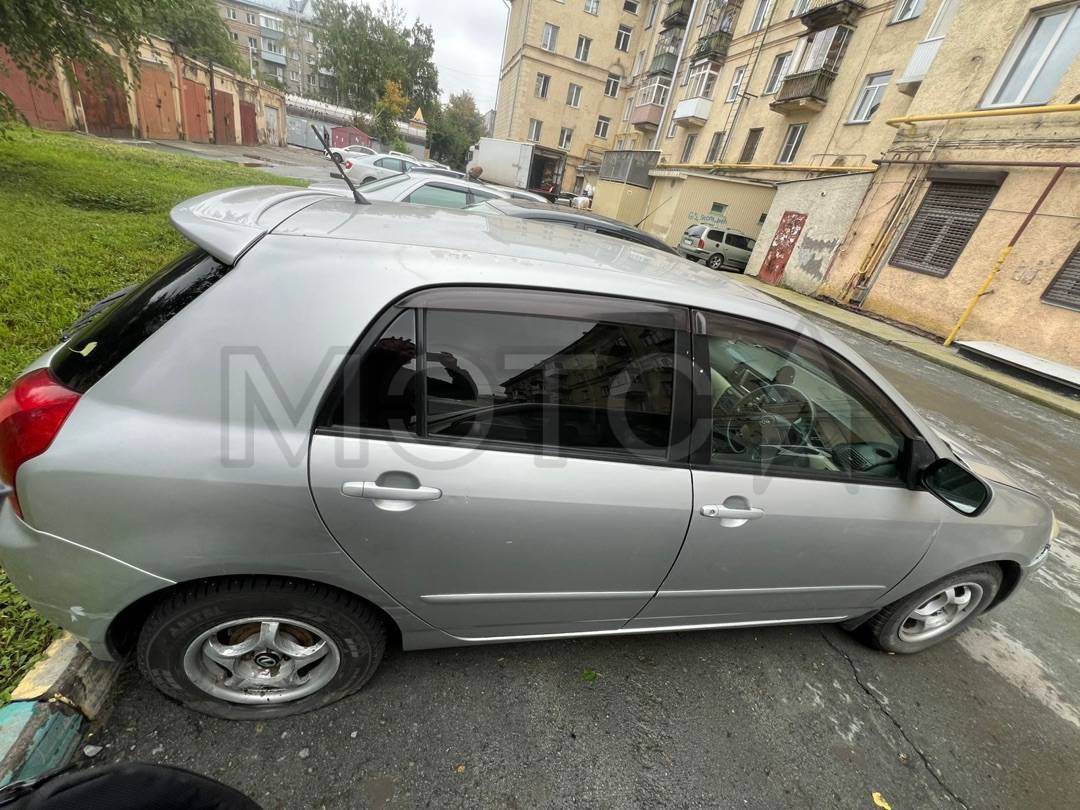 Toyota Corolla, 2001 года, 110 лс, АКПП - Изображение 1