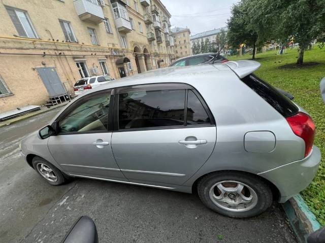 Toyota Corolla, 2001 года, 110 лс, АКПП - Изображение 3