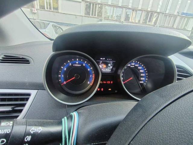 Hyundai Elantra, 2014 года, 132 лс, 156355 км, АКПП - Изображение 3