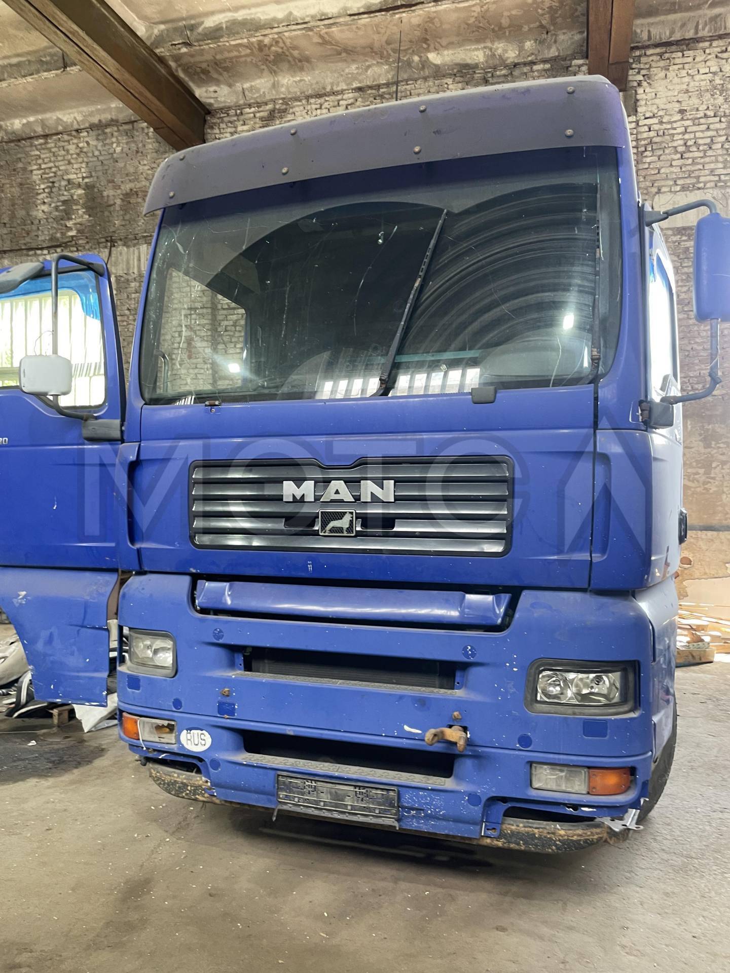Грузовой тягач MAN TGA 18.480, 2005 года - Изображение 1