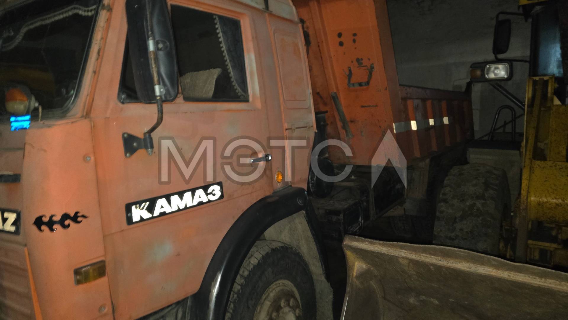 Специализированный автомобиль КАМАЗ-6921 ТВ ДМК-40-02; Снегоочиститель СНФ-200; Фреза - Изображение 1