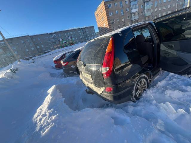 Nissan Almera Tino, 2004 года, 116 лс, 369045 км - Изображение 4