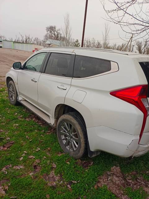 Mitsubishi Pajero Sport, 2018 года, 181 лс, 321115 км, полный привод, АКПП - Изображение 3
