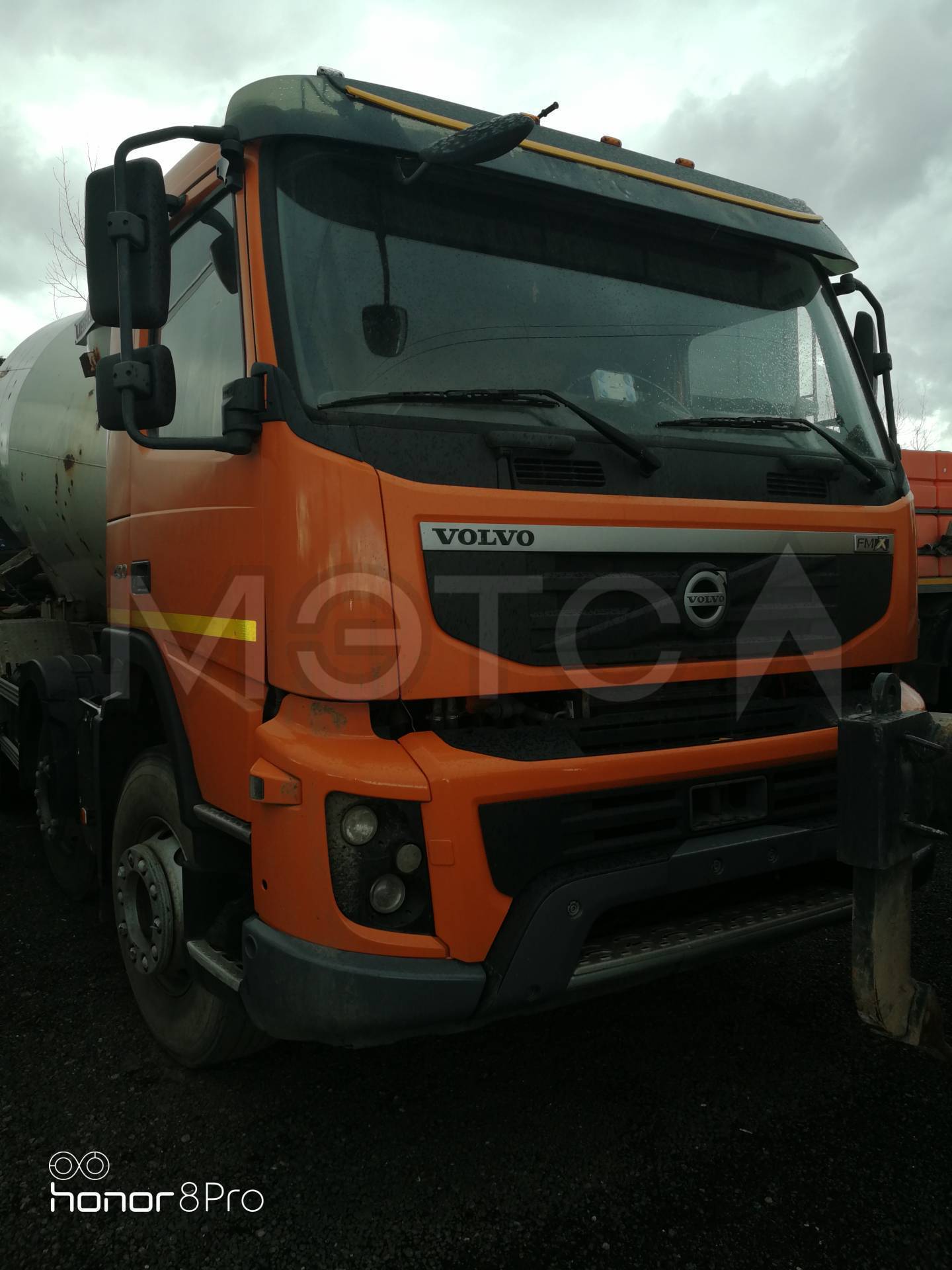 автобетоносмеситель БЕЗ МАРКИ 787010, ВОЛЬВО FM TRUCK8X4, 2013 года - Изображение 1