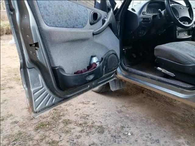 Chevrolet Niva, 2005 года, 80 лс, 300000 км, полный привод - Изображение 10