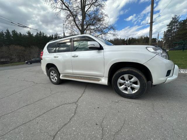 Toyota Land Cruiser Prado, 2011 года, 163 лс, 456000 км, полный привод, АКПП - Изображение 3