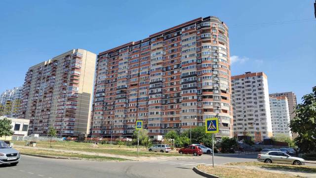 Два смежных нежилых помещения в Краснодаре 469,1 кв.м. - Изображение 1