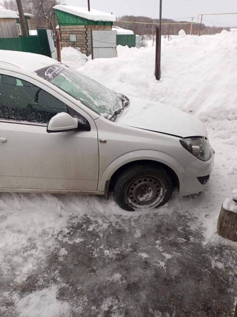 Opel Astra, 2012 года, 85 лс, 250000 км, АКПП - Изображение 3