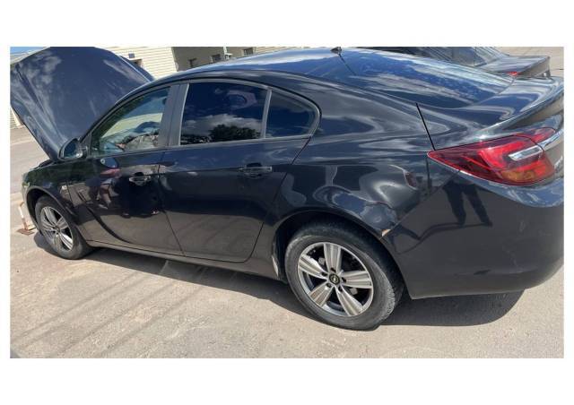 Opel Insignia, 2014 года, 140 лс, 211263 км - Изображение 2