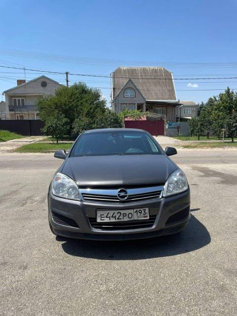Opel Astra, 2010 года, 115 лс - Изображение 2