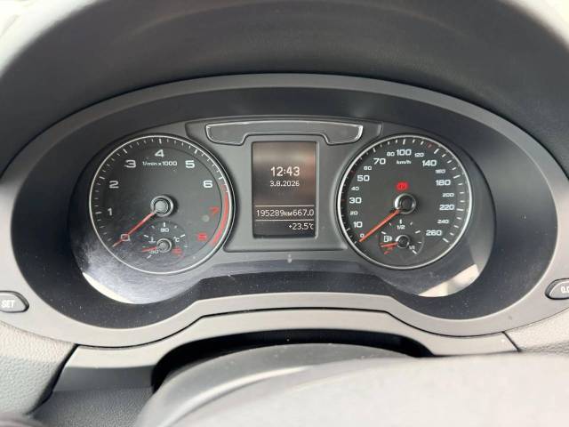 Audi Q3, 2015 года, 150 лс, 205000 км, АКПП - Изображение 12