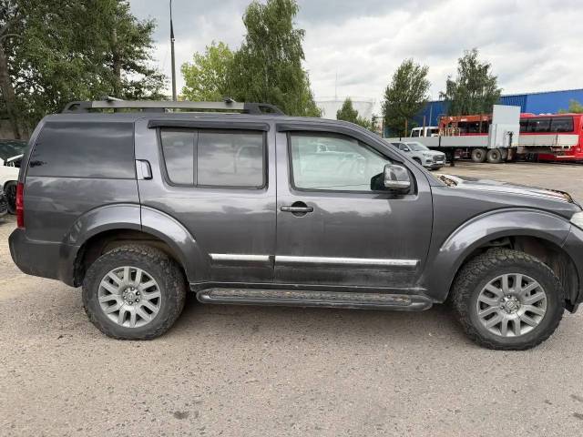 Nissan Pathfinder 3.0 D, 2011 года, 231 лс, 169 436 км, полный привод, АКПП - Изображение 4