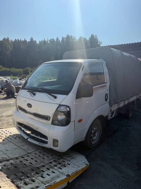 Грузовой-бортовой KIA BONGO III, 2013 года - Изображение 2