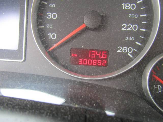 Audi A4, 2005 года, 163 лс, 300892 км - Изображение 11