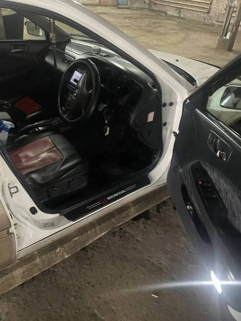 Isuzu Aska, 2001 года, 140 лс, 300000 км, АКПП - Изображение 6