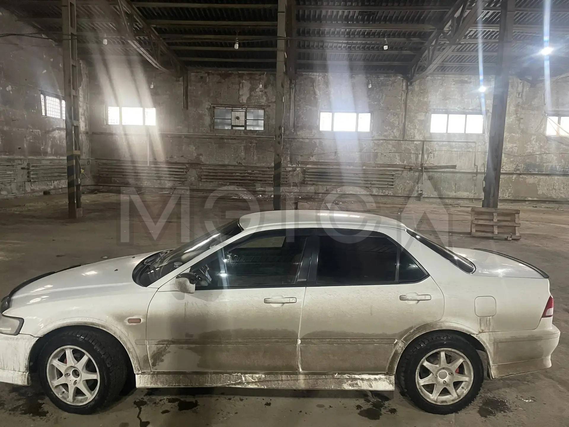Isuzu Aska, 2001 года, 140 лс, 300000 км, АКПП - Изображение 1