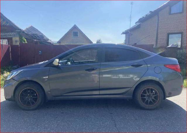 Hyundai Solaris, 2014 года, 123 лс, 299655 км - Изображение 3