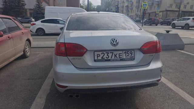 Volkswagen Jetta, 2013 года, 122 лс, 181327 км - Изображение 4