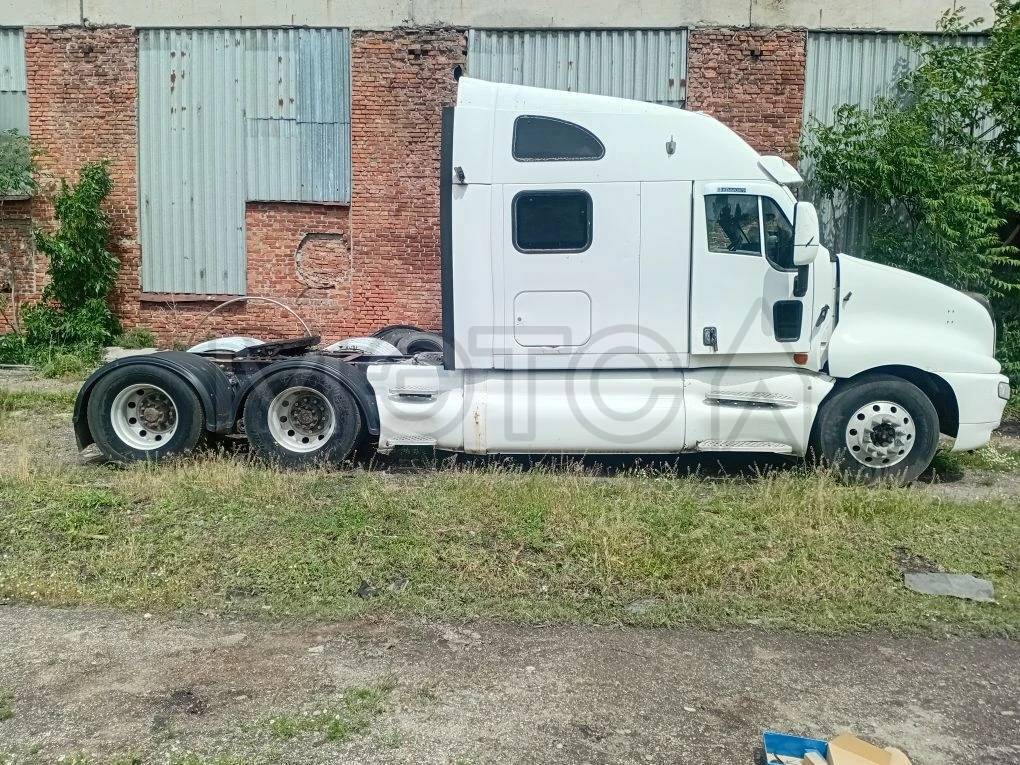Грузовой автомобиль Kenworth T2000, 2001 года - Изображение 1
