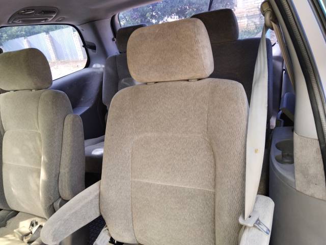 Kia Carnival, 2004 года, 144 лс, 209100 км - Изображение 10