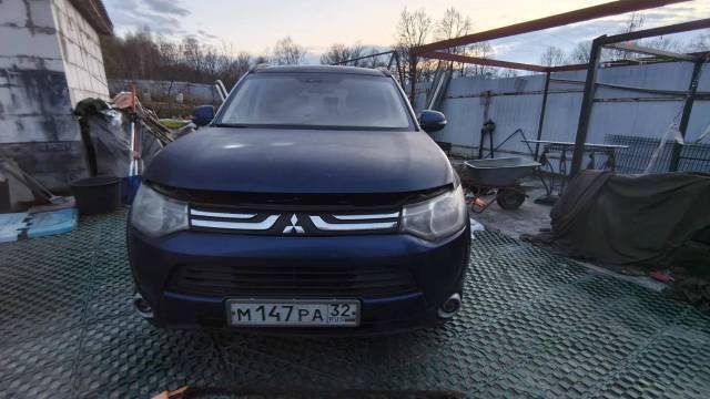Mitsubishi Outlander, 2013 года, 146 лс, 200000 км, АКПП - Изображение 2