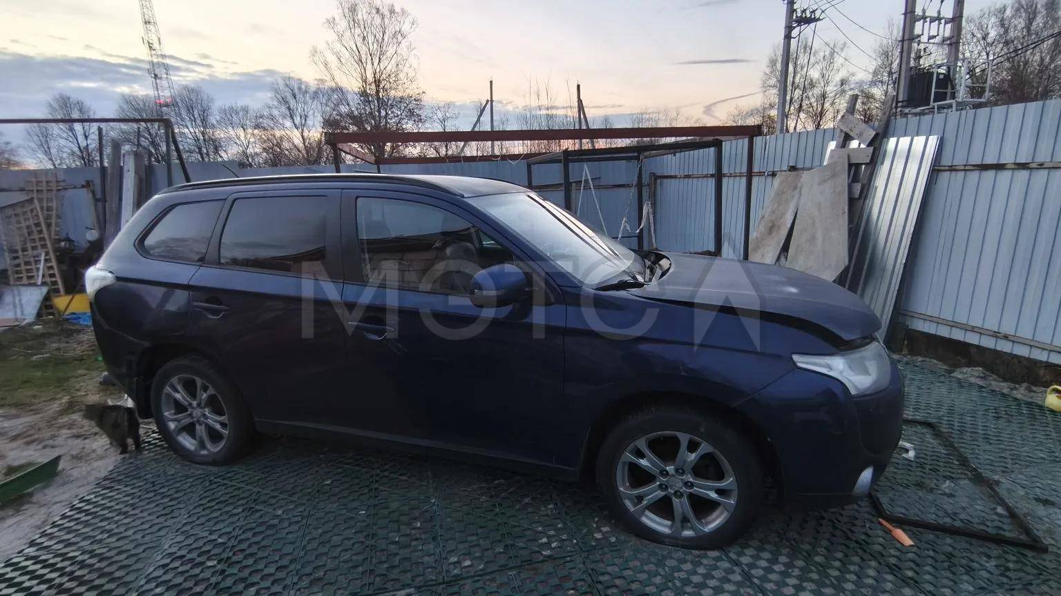 Mitsubishi Outlander, 2013 года, 146 лс, 200000 км, АКПП - Изображение 1