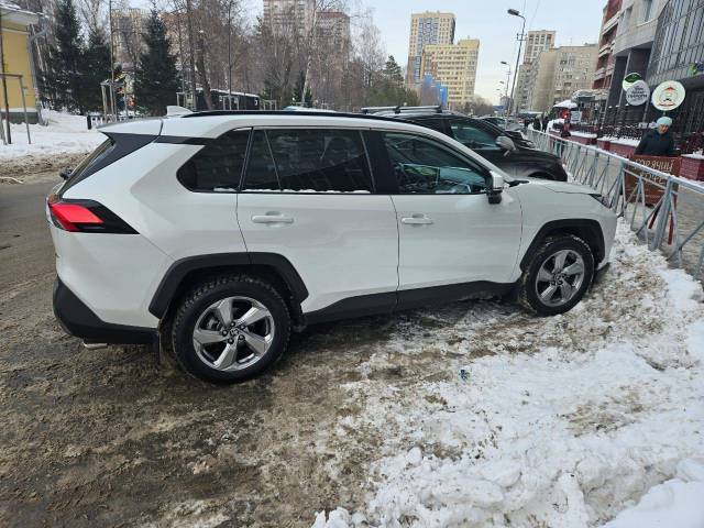 Toyota RAV4, 2019 года, 147 лс, АКПП - Изображение 3