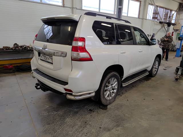 Toyota Land Cruiser, 2017 года, 131 лс, 239693 км, полный привод, АКПП - Изображение 6