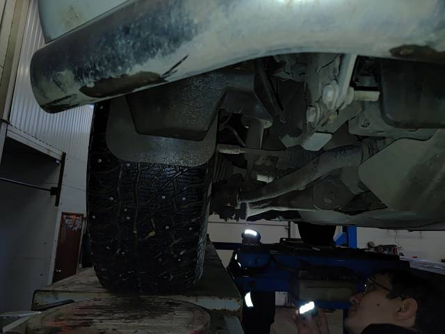Toyota Land Cruiser, 2017 года, 131 лс, 239693 км, полный привод, АКПП - Изображение 23