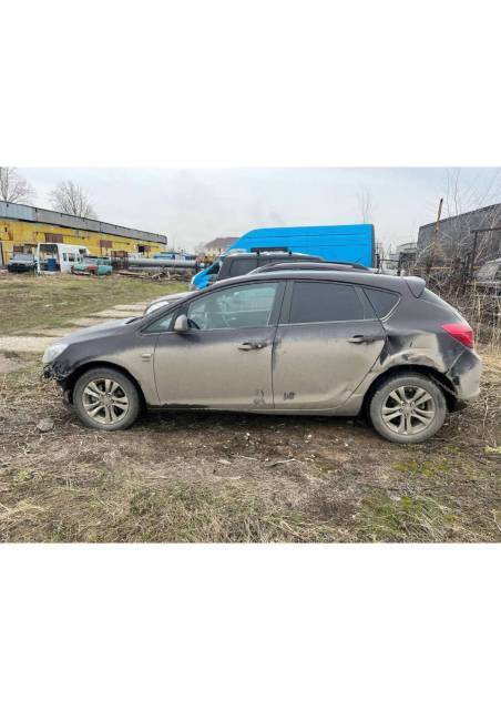 Opel Astra, 2013 года, 116 лс - Изображение 2