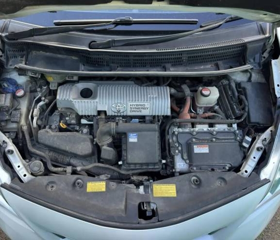 Toyota Prius Alpha, 2014 года, 99 лс, 258000 км, АКПП - Изображение 10
