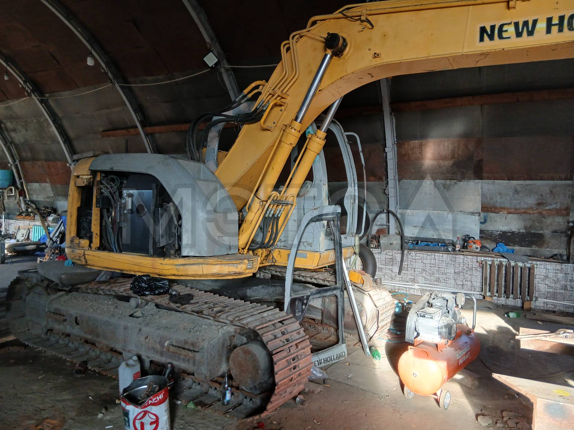 Гусеничный экскаватор KOBELCO E135SR-1ES, 2008 года - Изображение 1