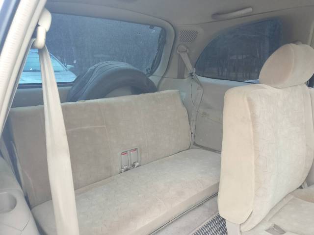 Nissan Liberty, 2001 года, 147 лс, АКПП - Изображение 5